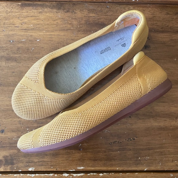 Cloudsteppers by Clarks Shoes - Clarks Womens Loafers Flats Shoes Mustard Yellow Slip On Flex Knit Comfort 7